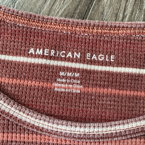 American Eagle waffle knit maroon striped T-shirt w/ scalloped hem - Picture 3 of 5